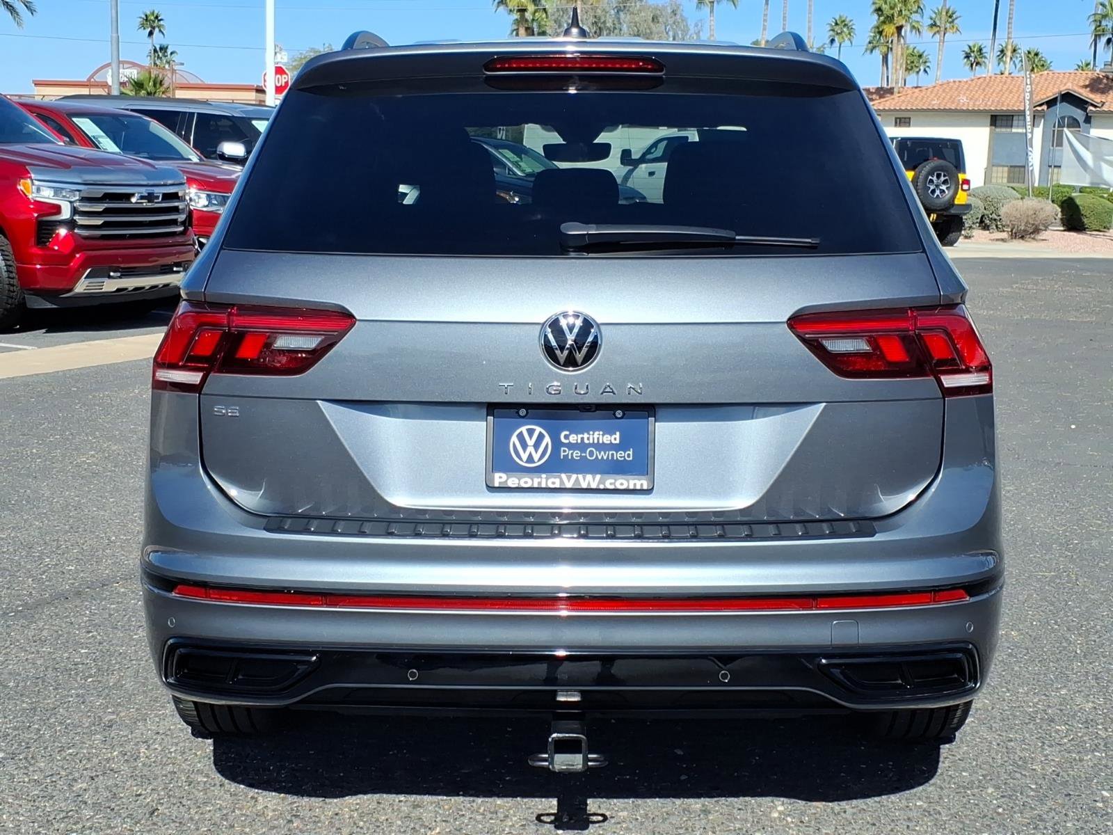 Certified 2023 Volkswagen Tiguan SE R-Line image 6