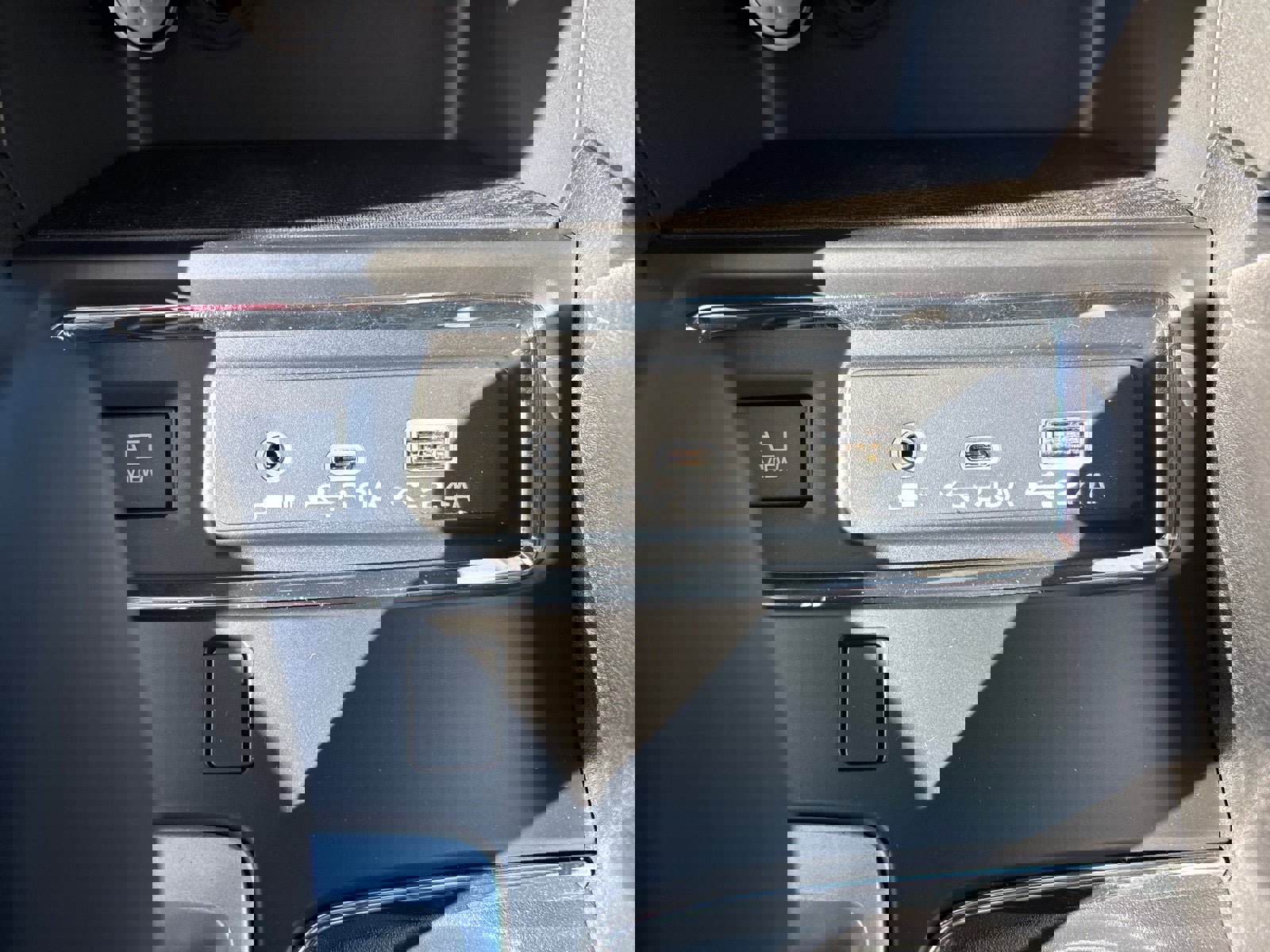 New 2025 Subaru Ascent Limited w/ Popular Package #2 image 24