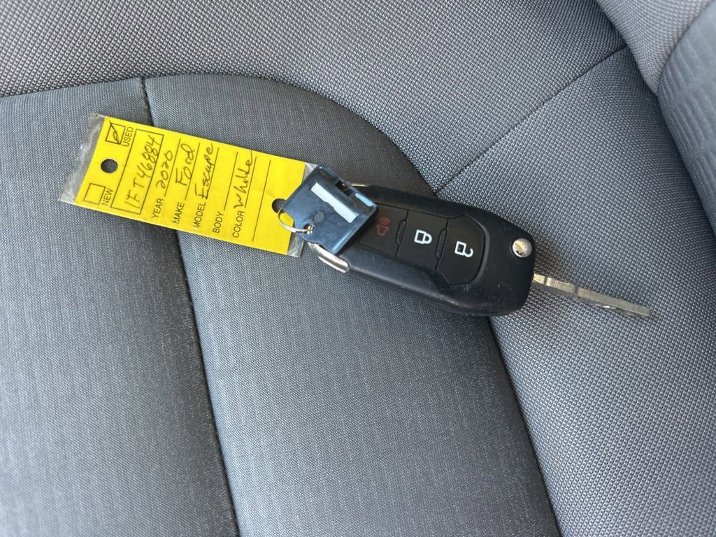 Used 2020 Ford Escape S image 30