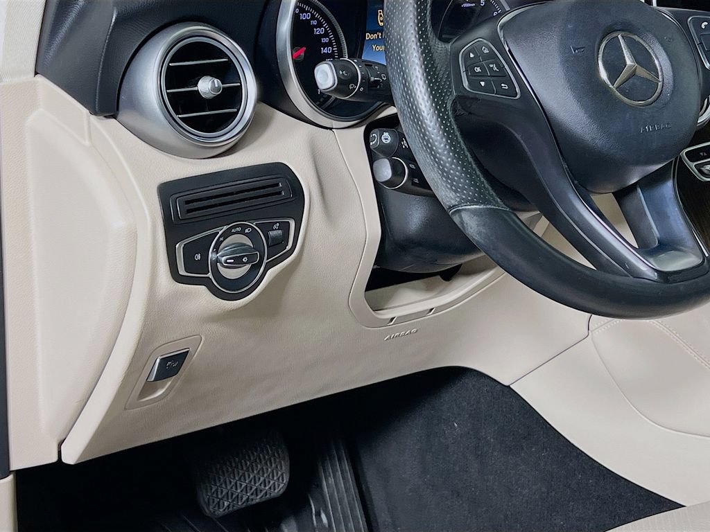 Used 2018 Mercedes-Benz GLC 300 4MATIC image 10
