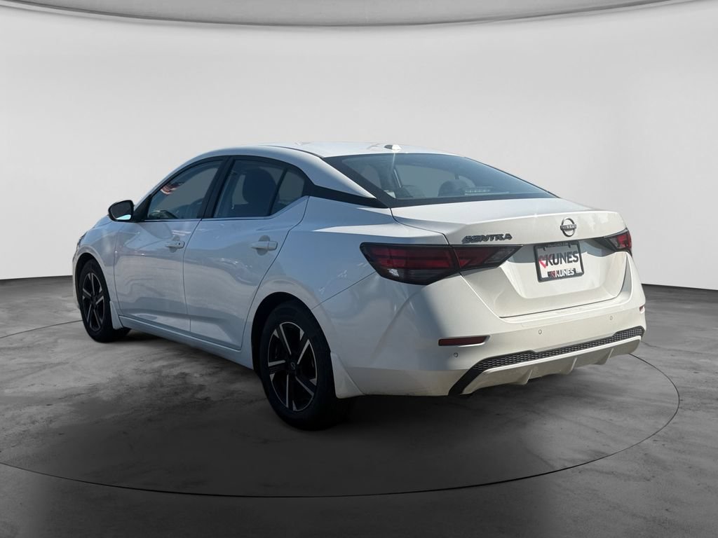 Used 2025 Nissan Sentra SV FWD image 7