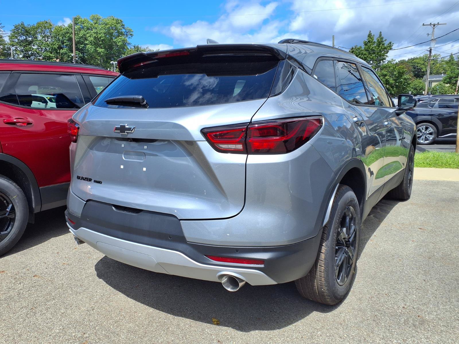 New 2026 Chevrolet Blazer LT w/ Midnight/Sport Edition AWD/4WD image 2
