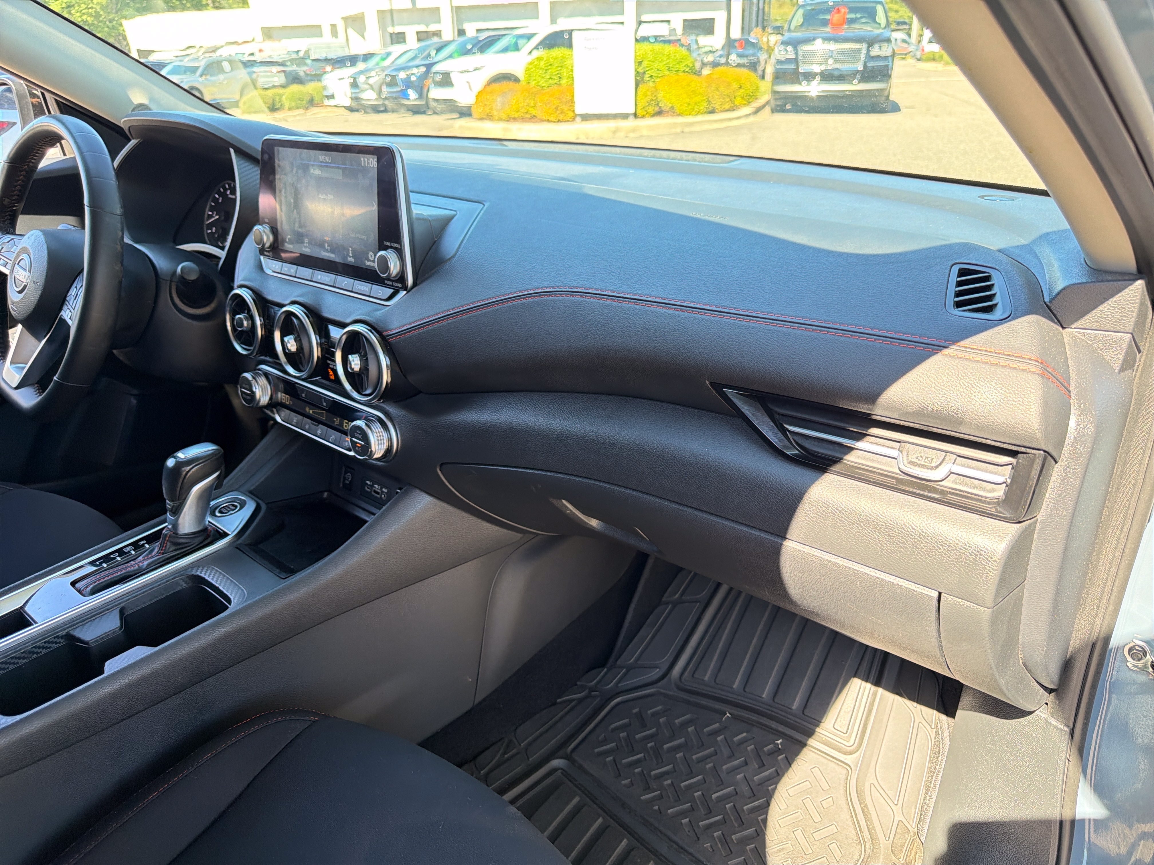 Used 2025 Nissan Sentra SR FWD image 34