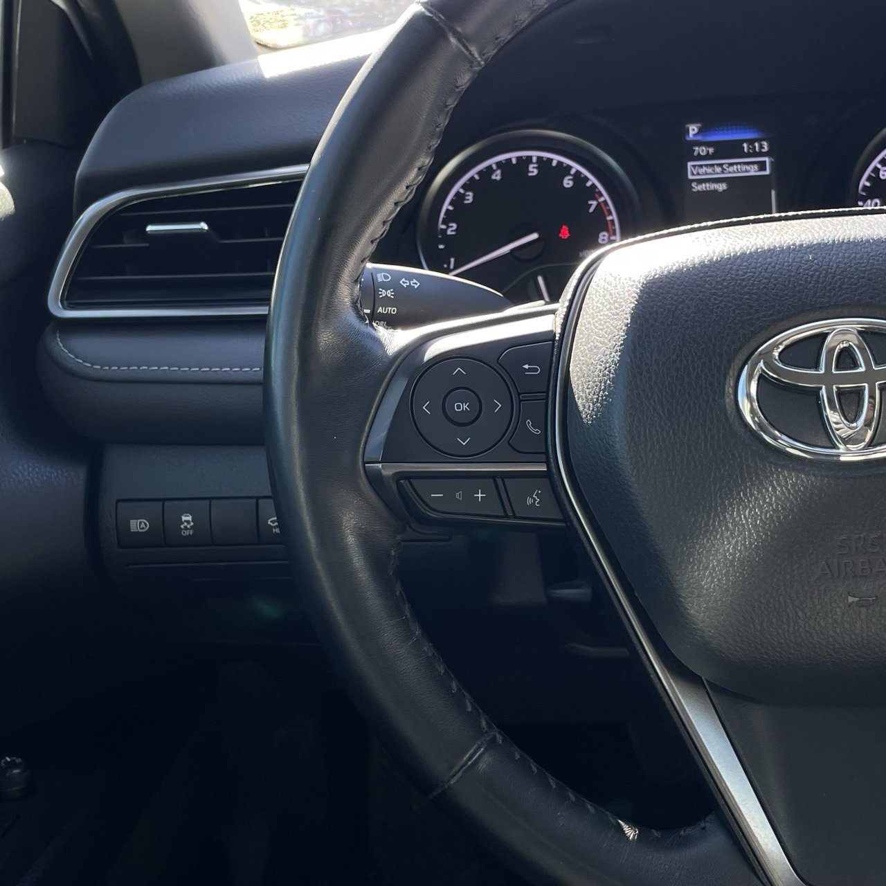 Used 2024 Toyota Camry SE image 13