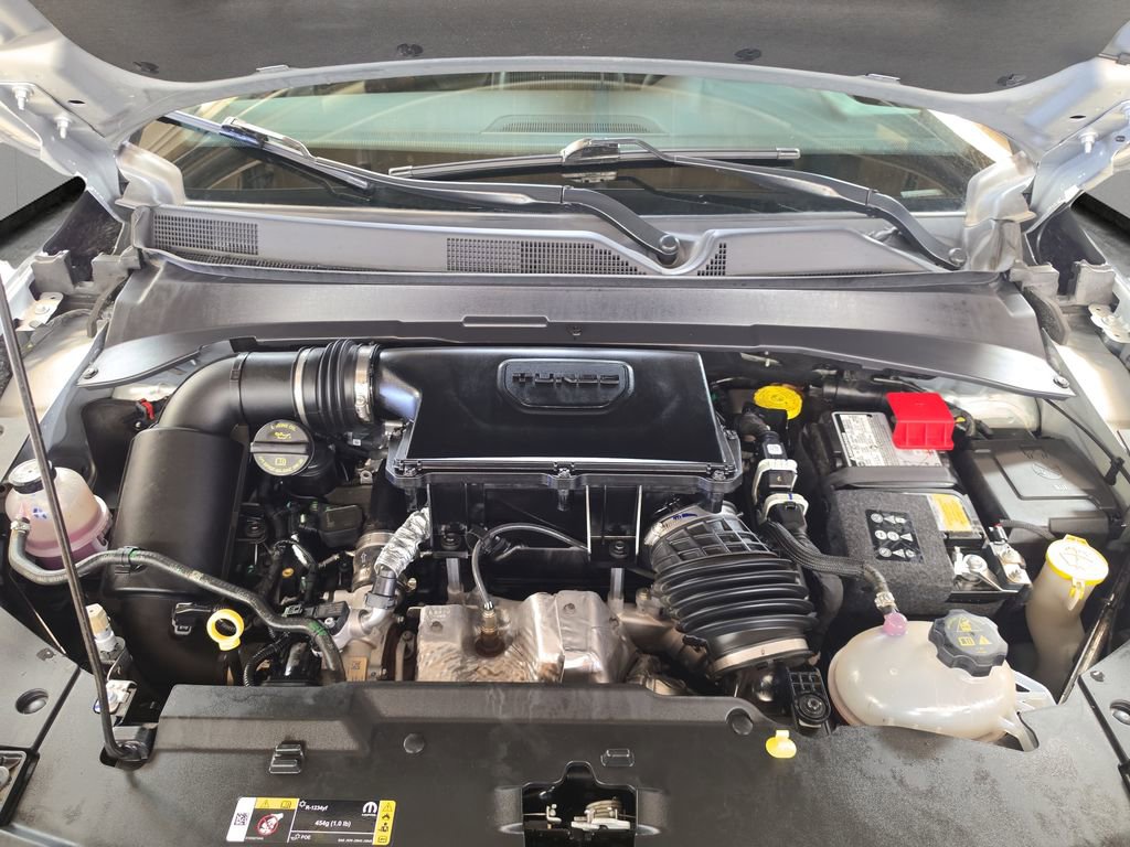 Used 2025 Jeep Compass Latitude AWD/4WD image 9