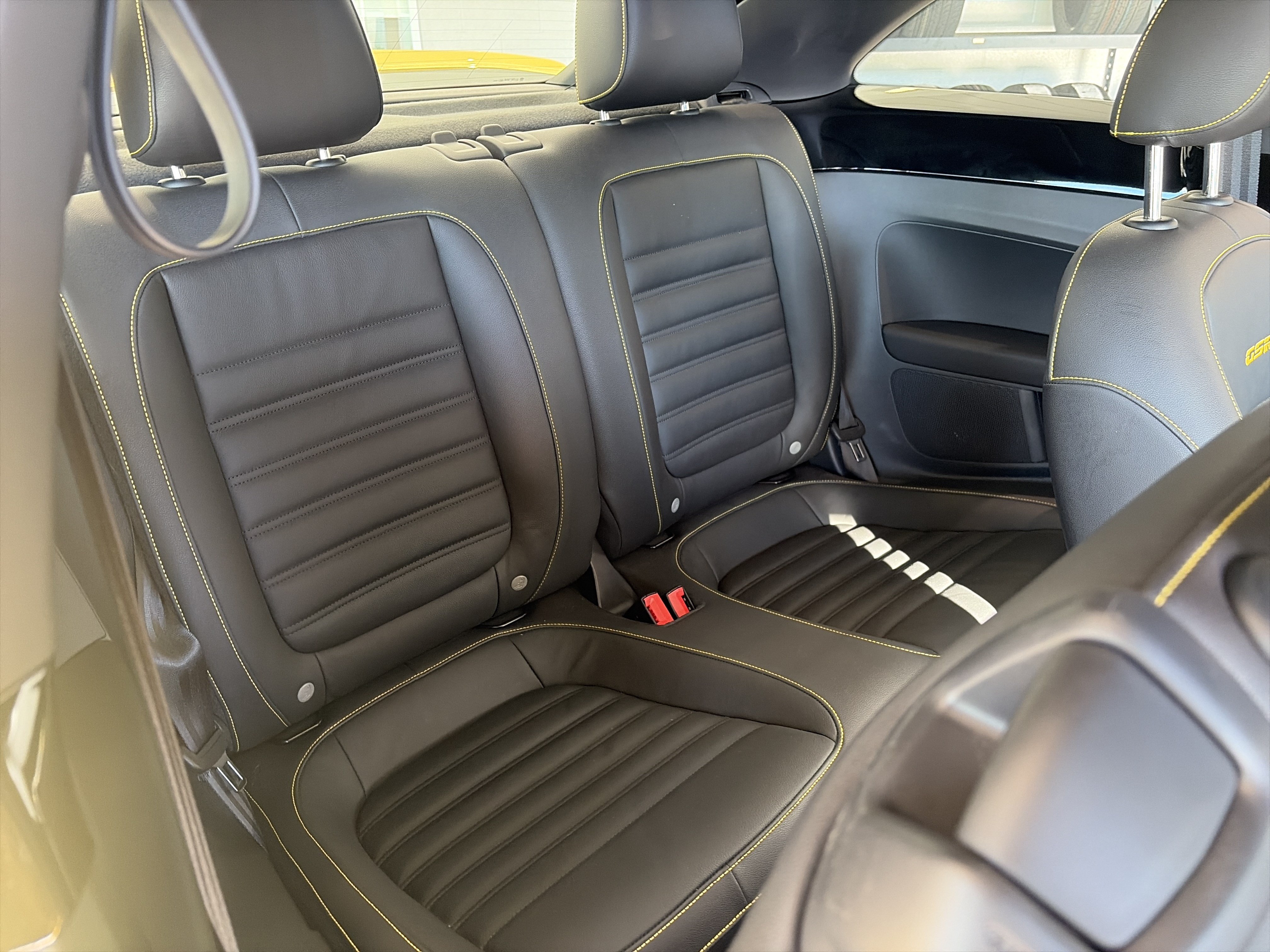Used 2014 Volkswagen Beetle GSR FWD image 47