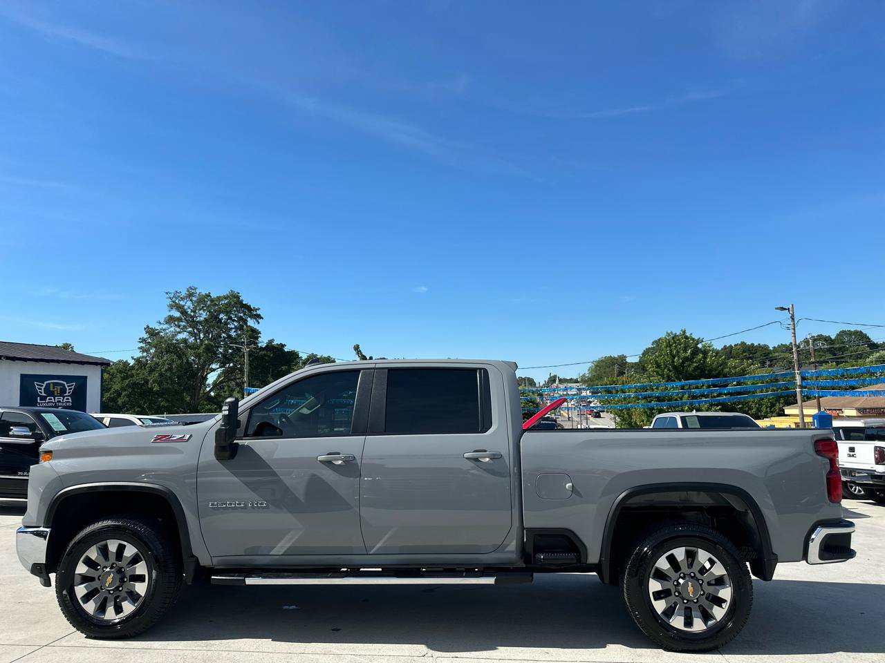 Used 2024 Chevrolet Silverado 2500 LT w/ All Star Edition AWD/4WD image 4