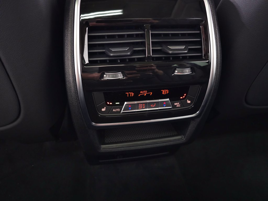 New 2027 BMW X7 xDrive40i AWD/4WD image 34