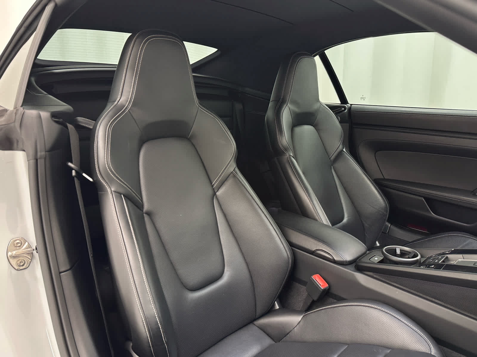 Used 2022 Porsche 911 Carrera GTS w/ Premium Package RWD image 24
