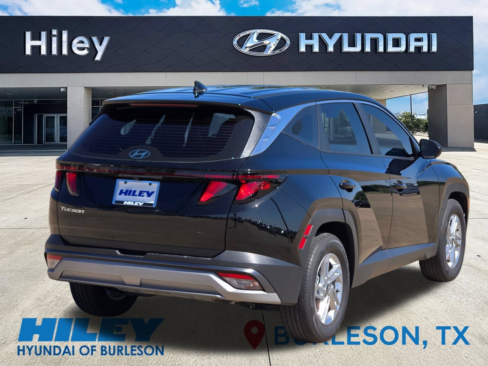 Certified 2026 Hyundai Tucson SE FWD image 4