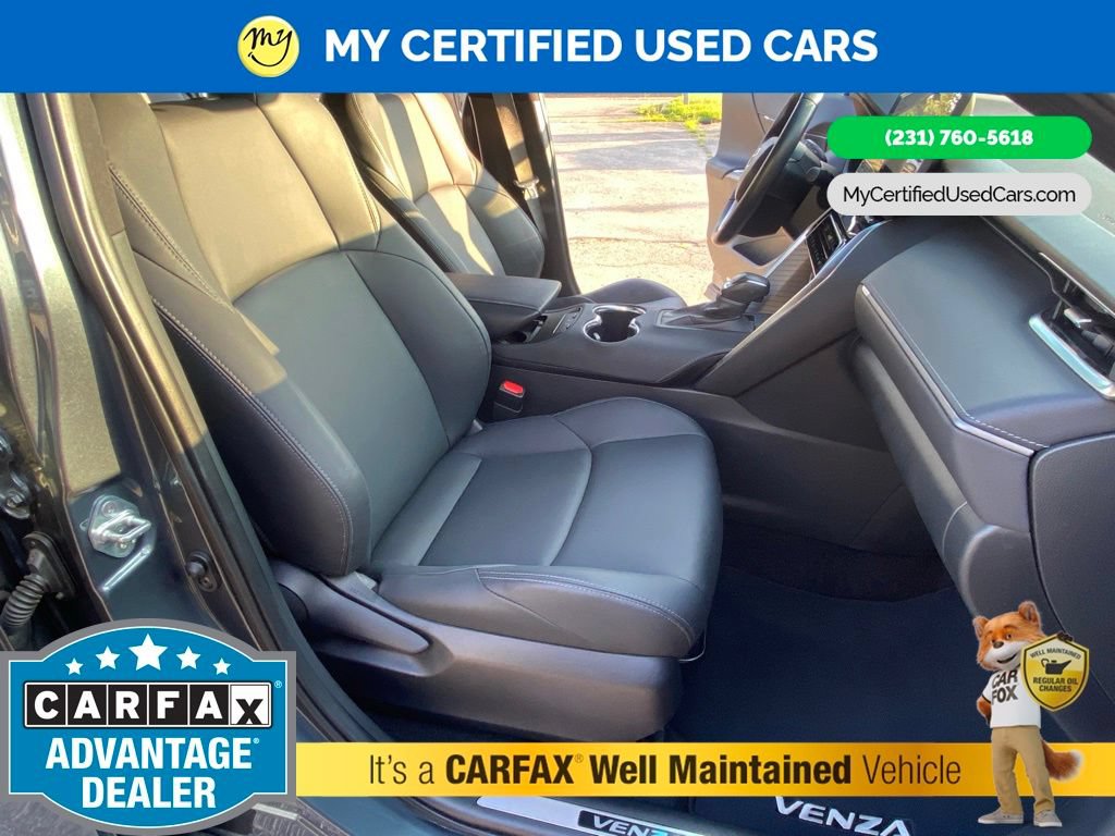 Used 2024 Toyota Venza XLE AWD/4WD image 33