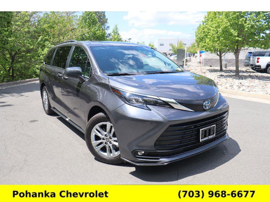 Used 2025 Toyota Sienna XLE w/ XLE Plus Package