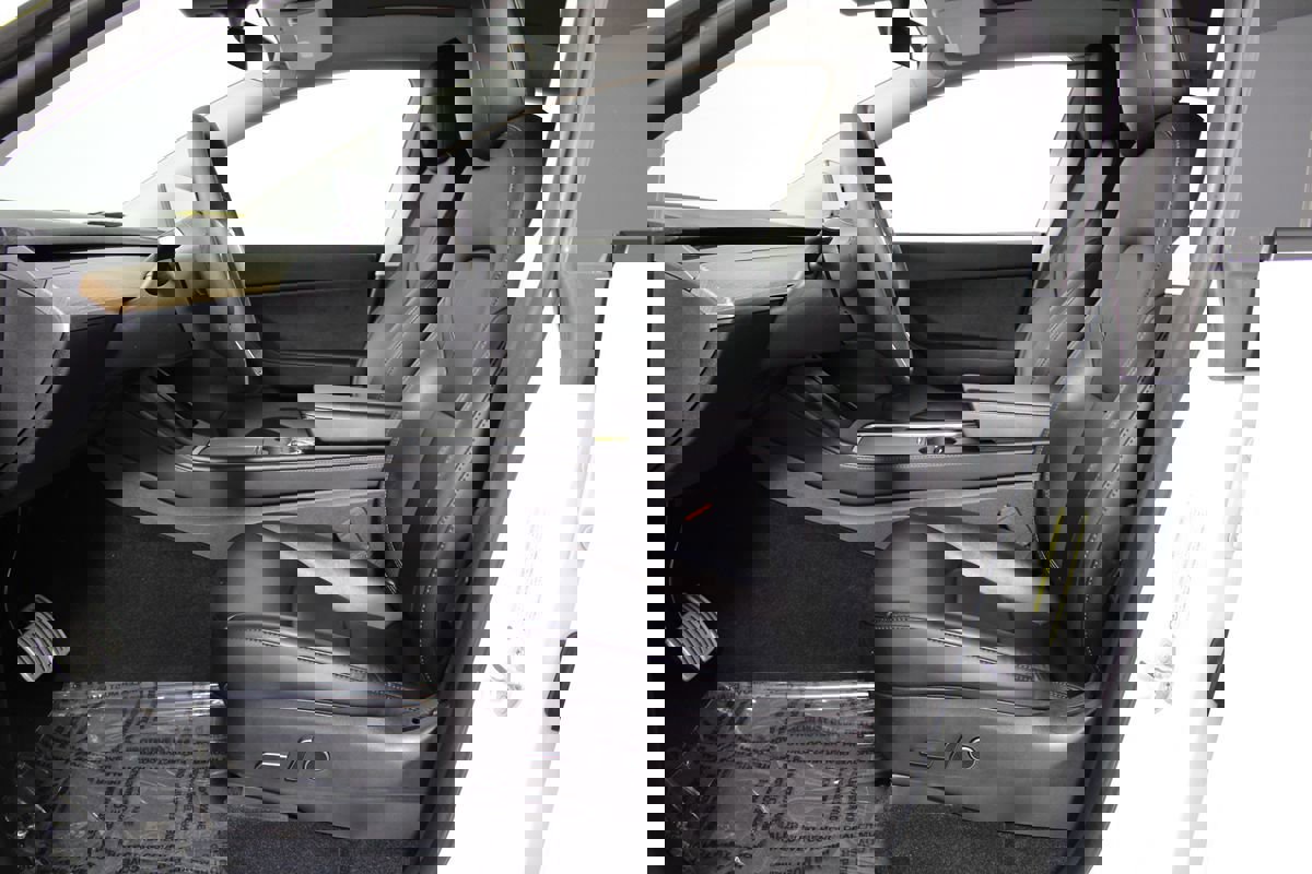 Used 2022 Tesla Model Y Performance image 8