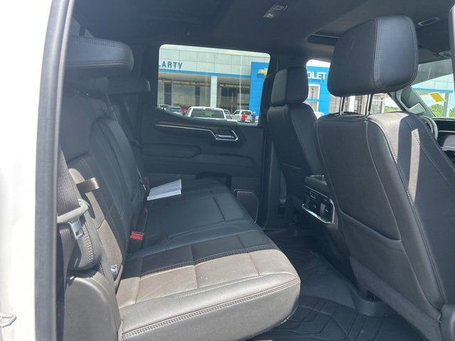 Used 2024 Chevrolet Silverado 1500 High Country w/ High Country Premium Package image 30