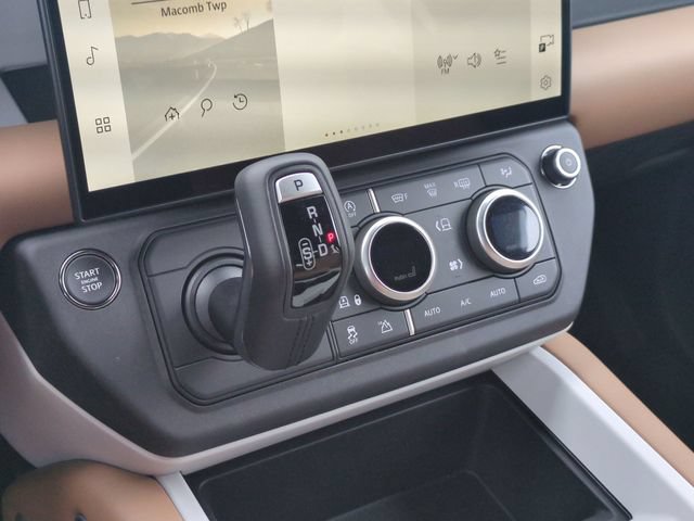 New 2026 Land Rover Defender 110 S AWD/4WD image 9