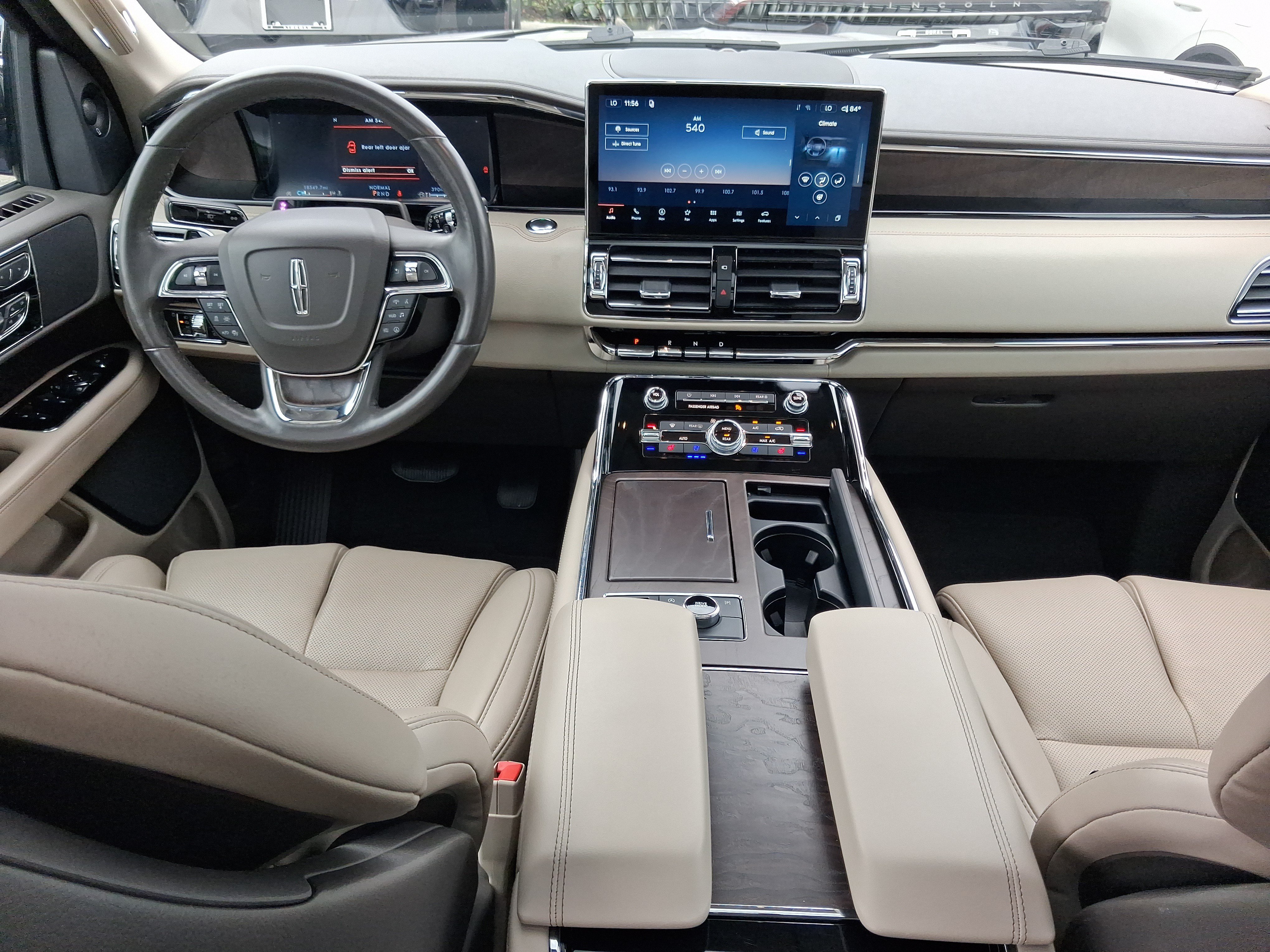 Used 2023 Lincoln Navigator L Reserve RWD image 7
