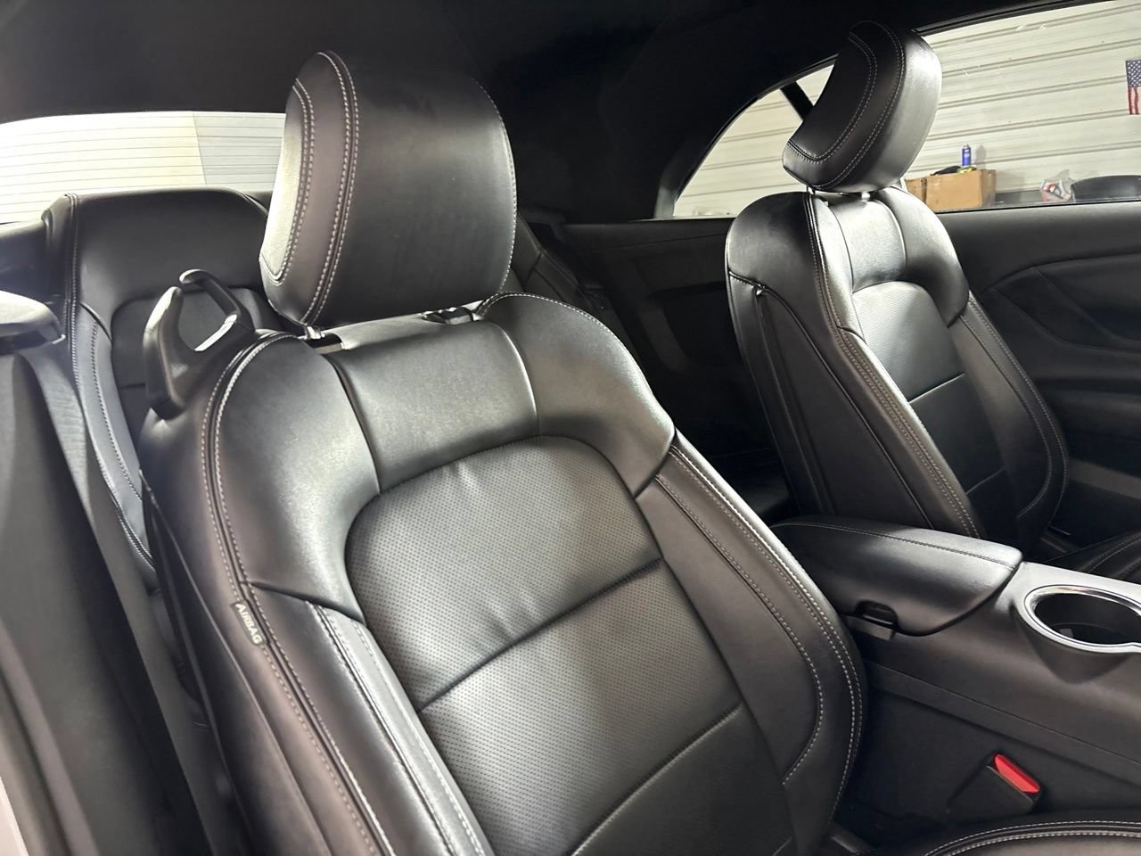 Used 2025 Ford Mustang Premium RWD image 23