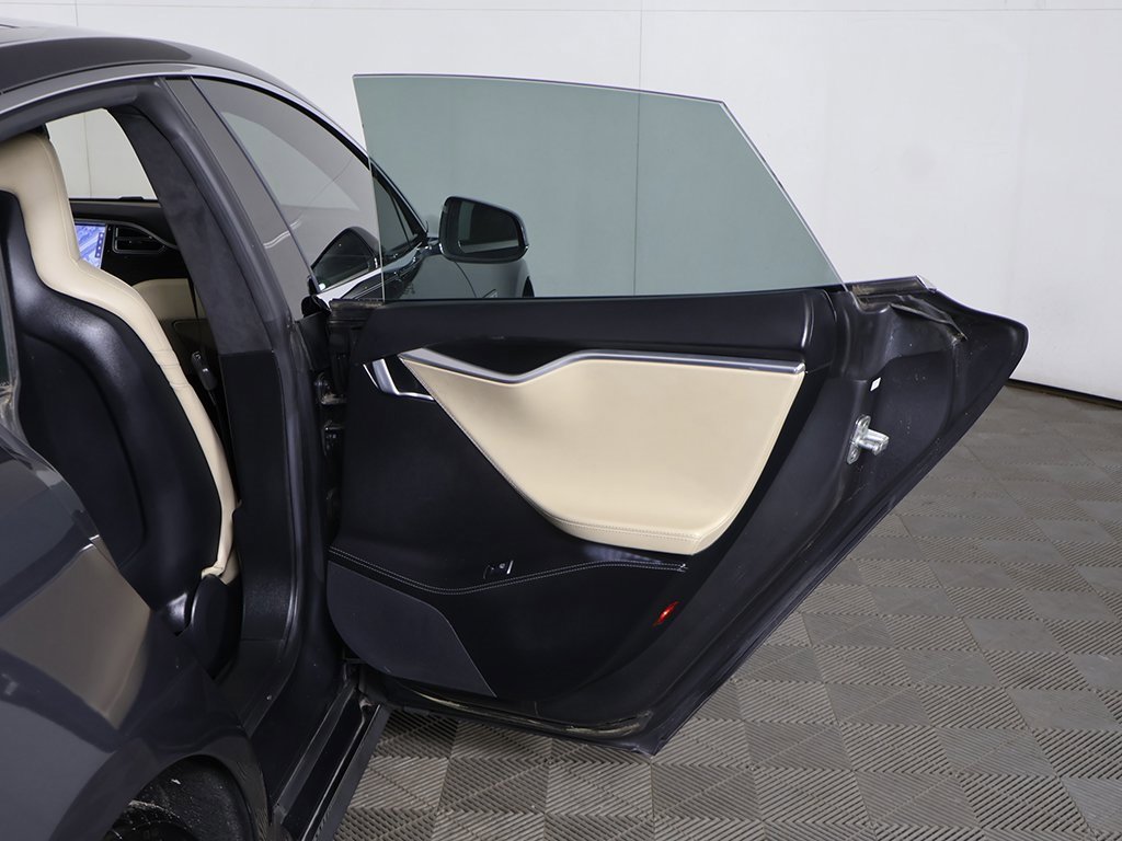 Used 2015 Tesla Model S P85D image 24