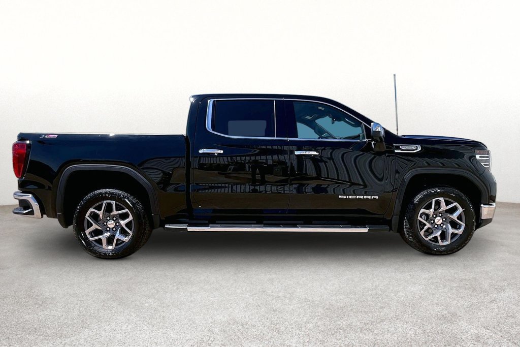Used 2026 GMC Sierra 1500 SLT AWD/4WD image 7