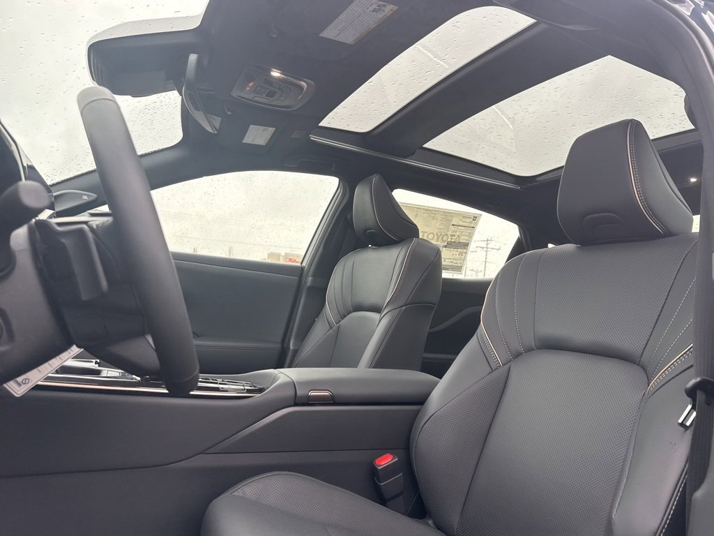 New 2026 Toyota Crown Platinum image 22