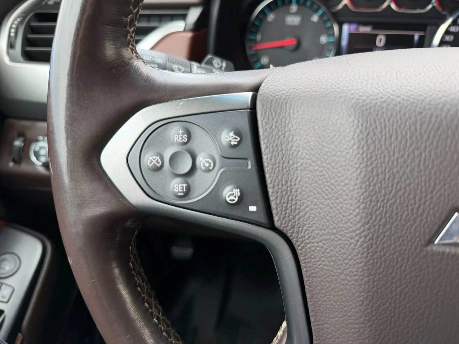 Used 2016 Chevrolet Tahoe LTZ AWD/4WD image 21