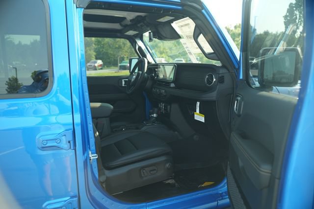 New 2026 Jeep Gladiator Mojave AWD/4WD image 16