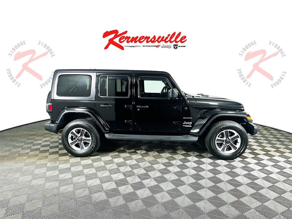 Used 2022 Jeep Wrangler Unlimited Sahara w/ Cold Weather Group image 8