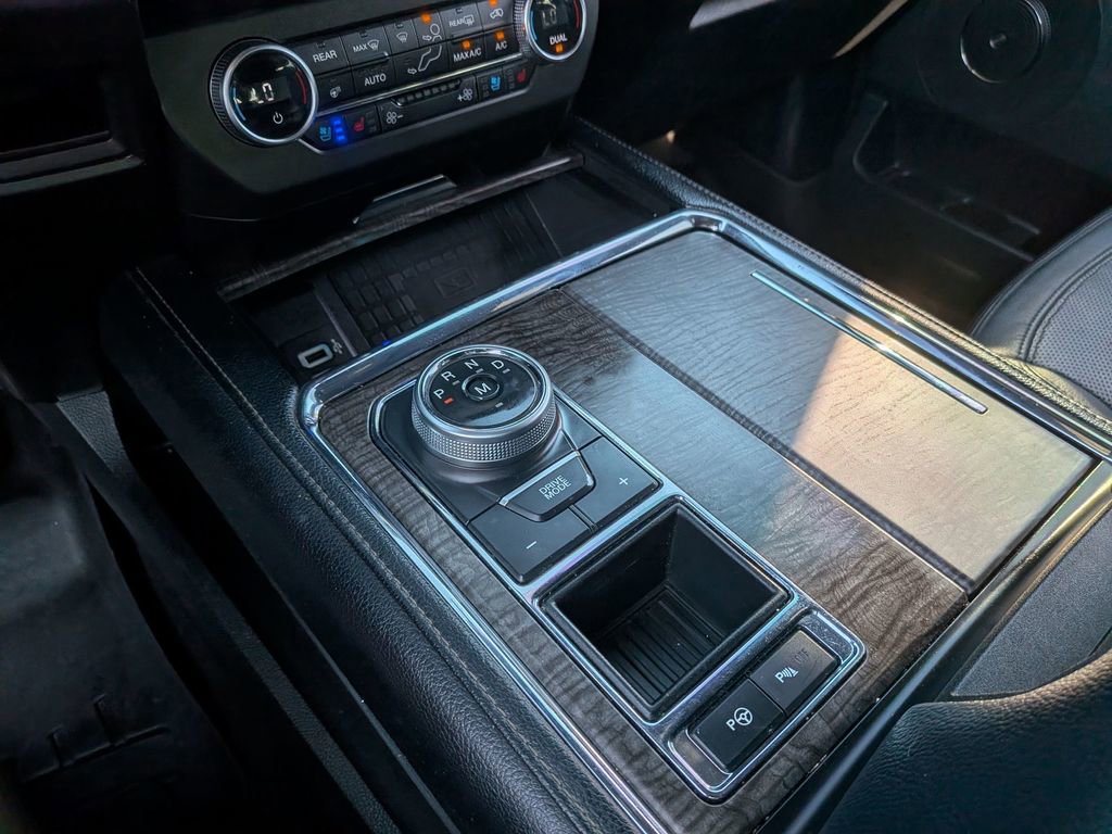 Used 2018 Ford Expedition Limited w/ Equipment Group 302A image 26