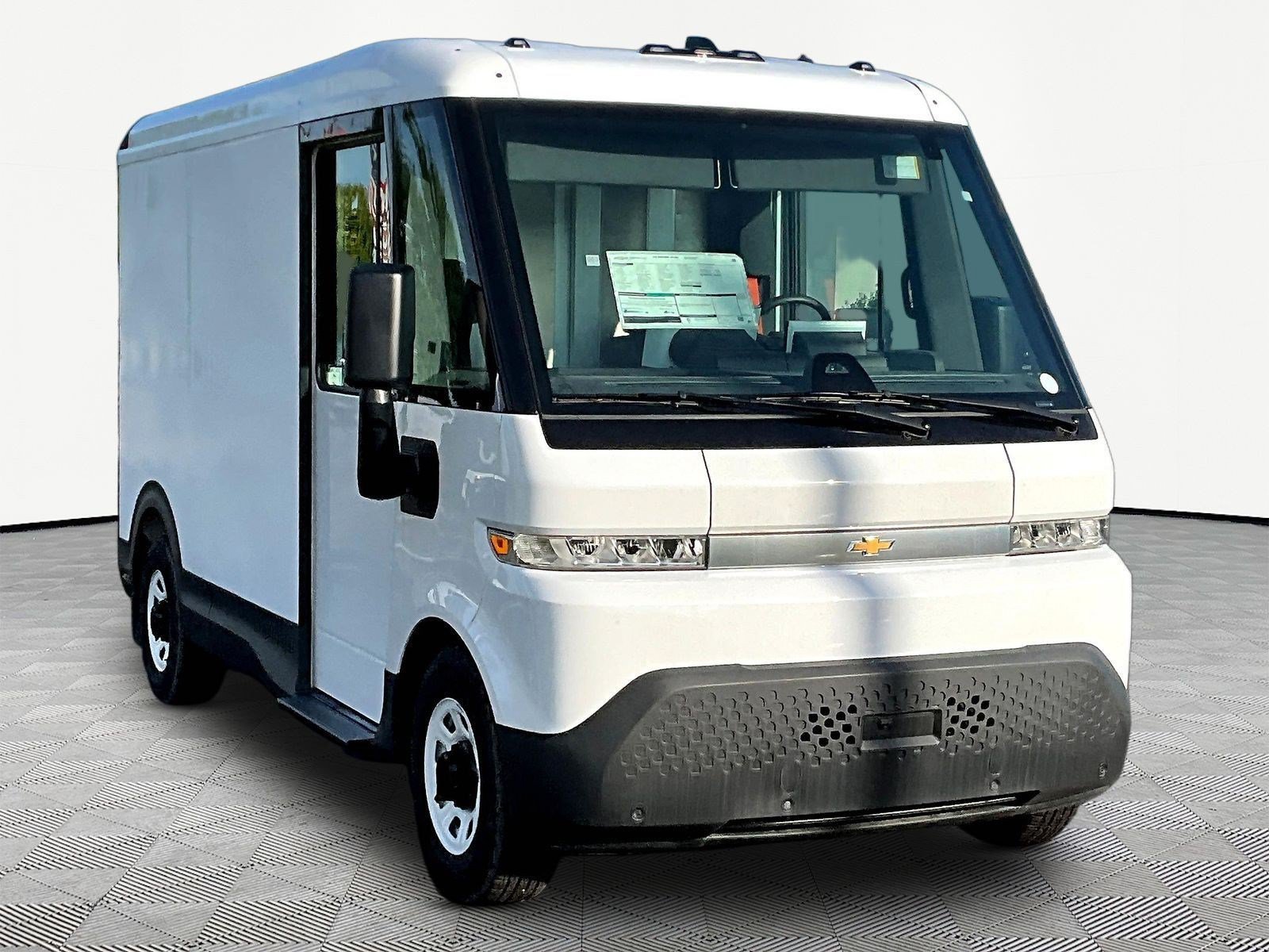New 2025 Chevrolet Brightdrop 400 w/ Power Door Package AWD/4WD image 3