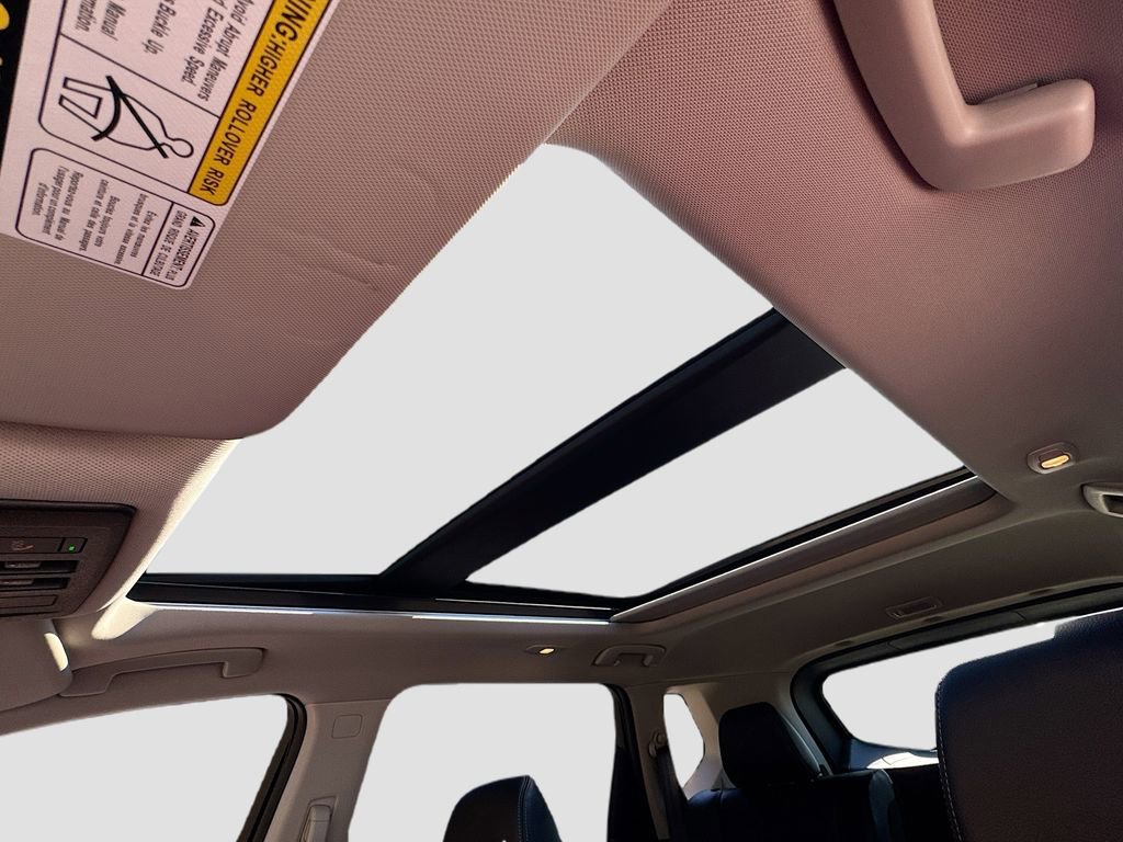 Used 2021 Nissan Rogue SL w/ Premium Package image 22