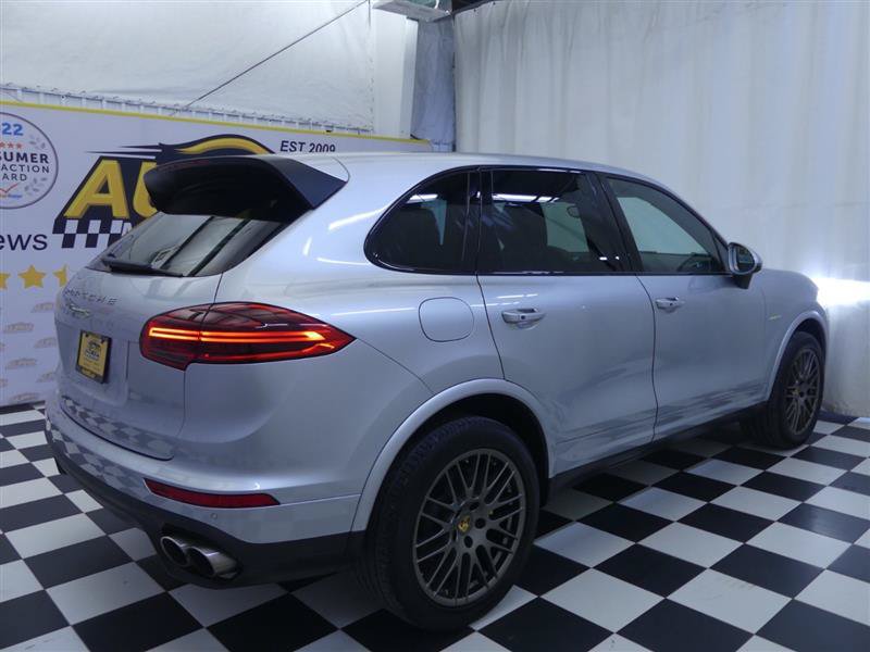 Used 2017 Porsche Cayenne S Platinum w/ Premium Package Plus (Pjy) AWD/4WD image 7