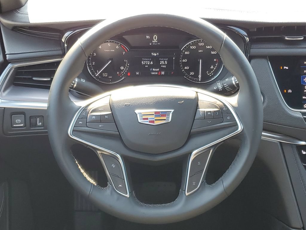 Used 2025 Cadillac XT5 Luxury w/ LPO, Floor Liner Package AWD/4WD image 22