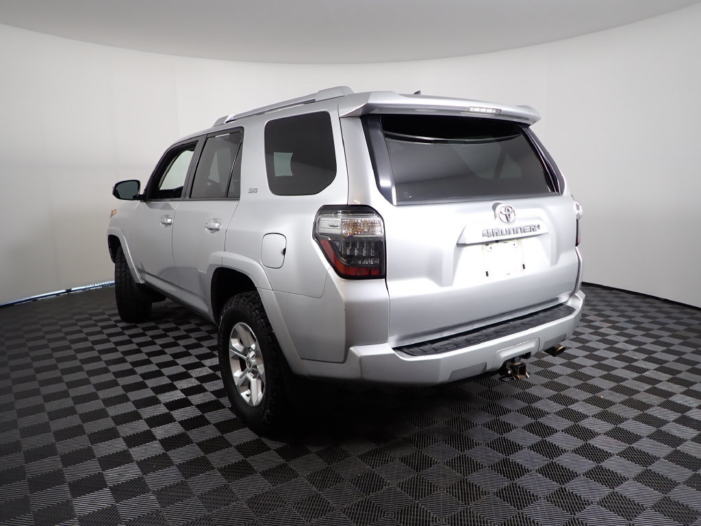 Used 2014 Toyota 4Runner SR5 AWD/4WD image 12