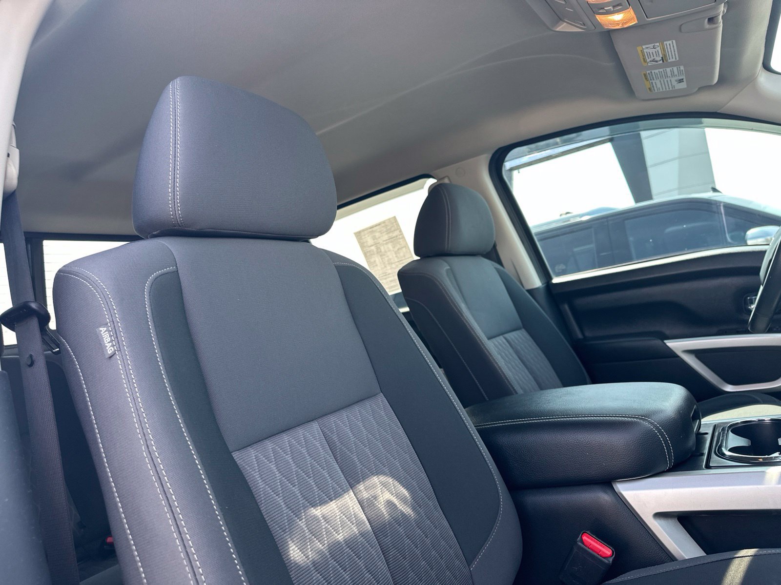 Used 2020 Nissan Titan SV w/ SV Convenience Package AWD/4WD image 36