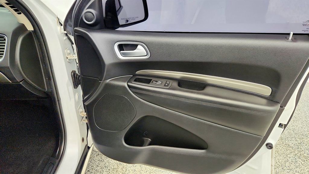 Used 2020 Dodge Durango SXT image 25