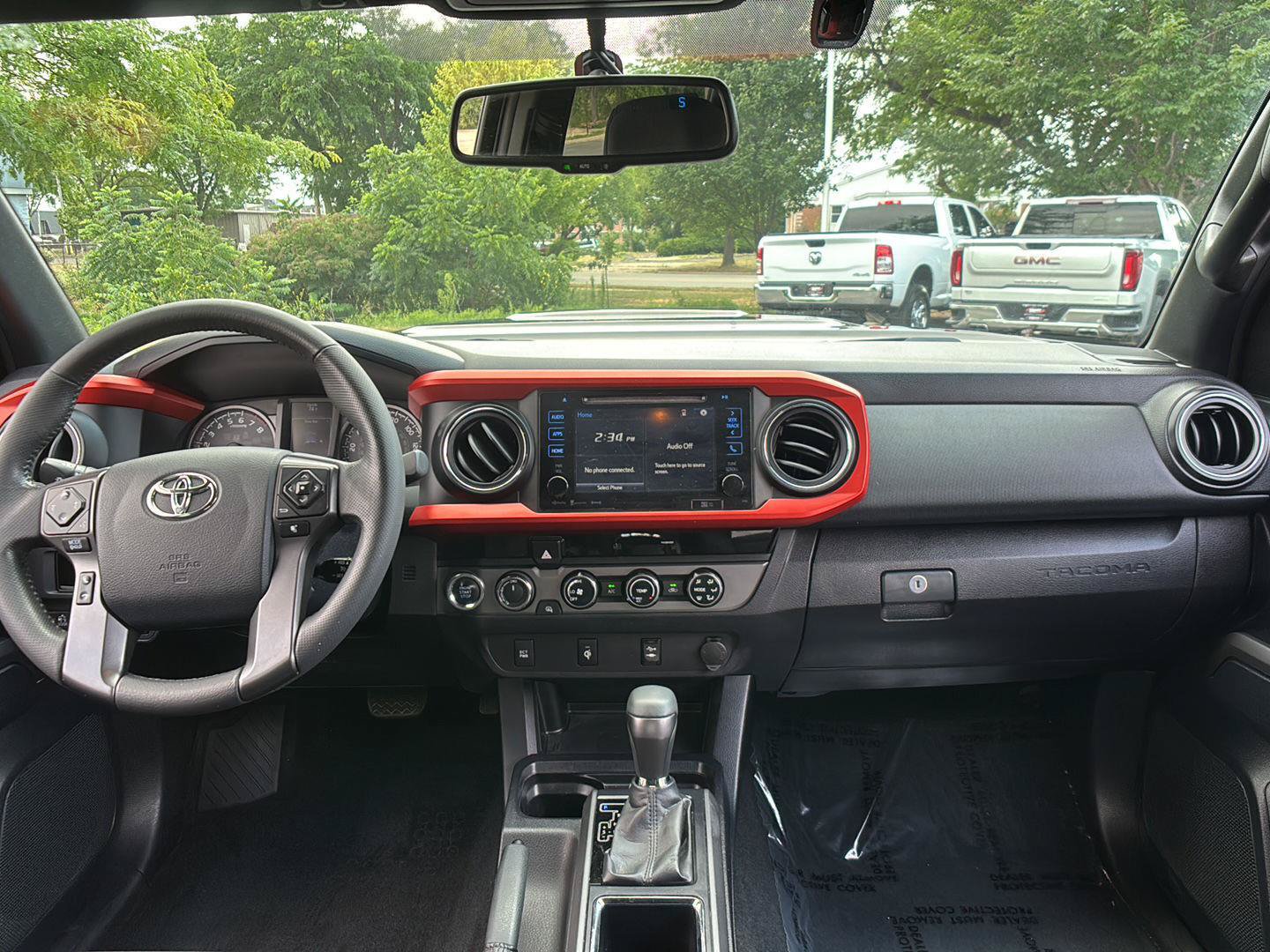 Used 2017 Toyota Tacoma TRD Sport w/ Tow Package AWD/4WD image 23