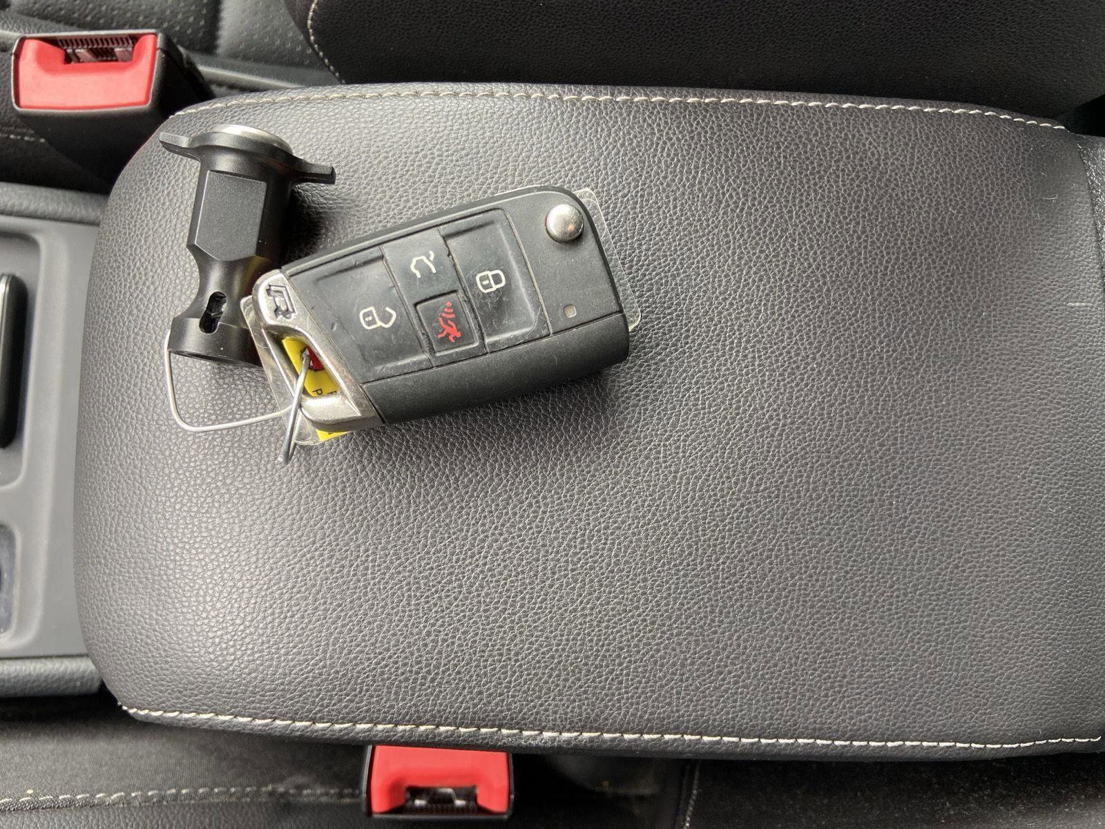 Used 2019 Volkswagen Golf R 4-Door image 36