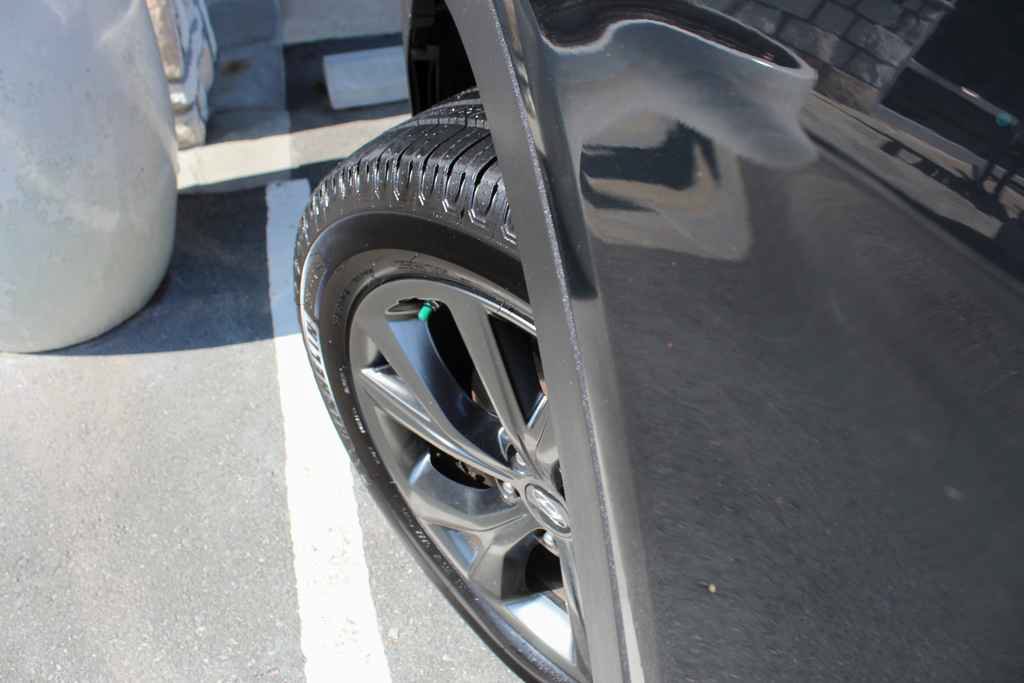 Used 2018 Hyundai Santa Fe Sport w/ Cargo Package AWD/4WD image 36
