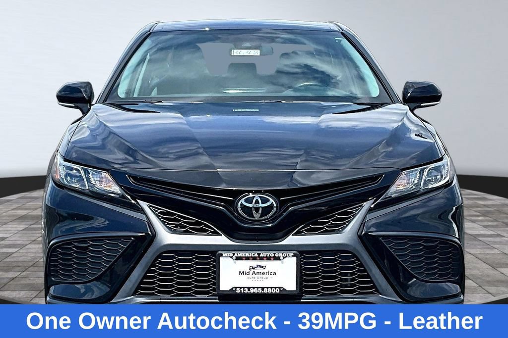 Used 2023 Toyota Camry SE FWD image 3