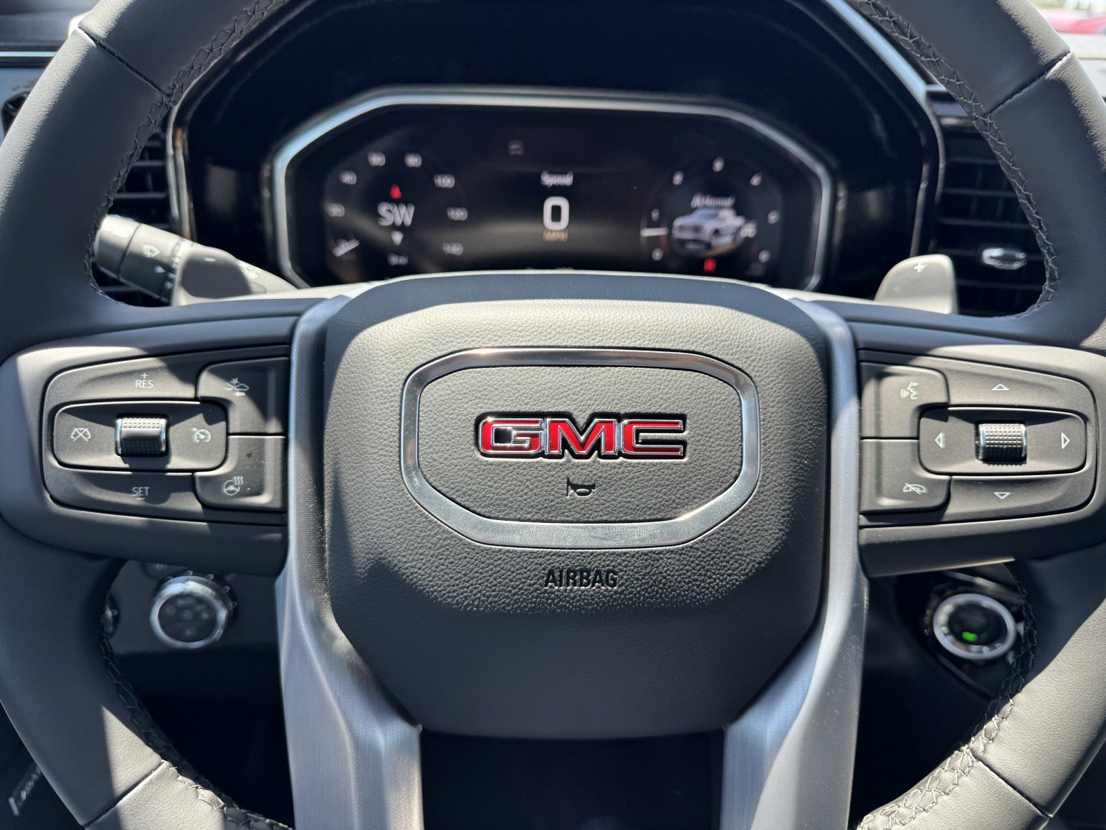 New 2026 GMC Sierra 1500 SLT AWD/4WD image 24