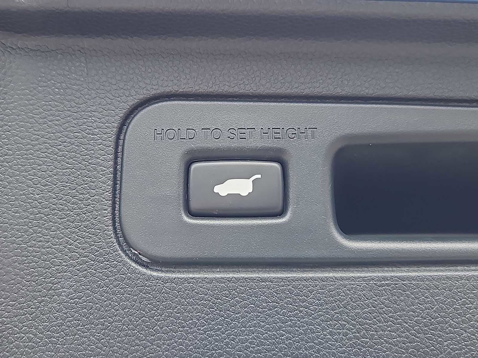 Certified 2023 Honda Pilot TrailSport image 32