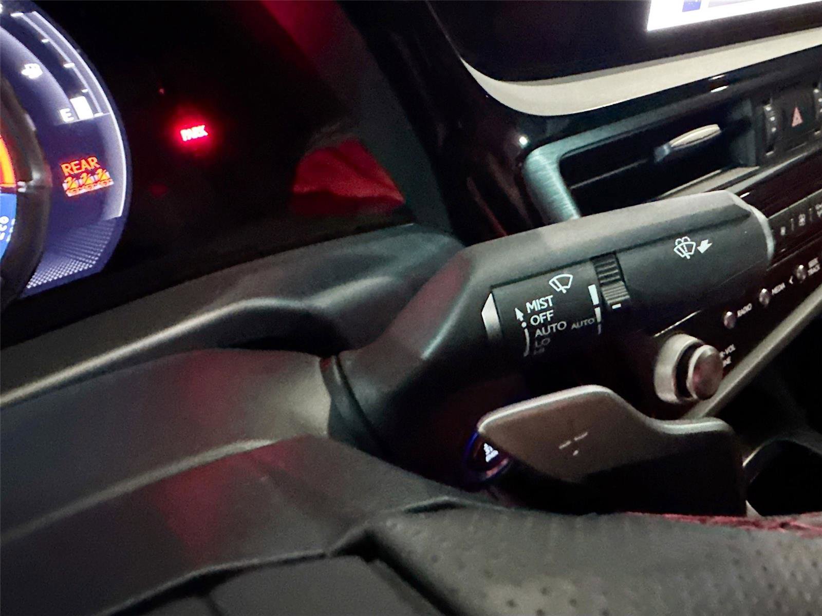 Used 2024 Lexus ES 350 F Sport w/ Accessory Package (Z2) FWD image 6