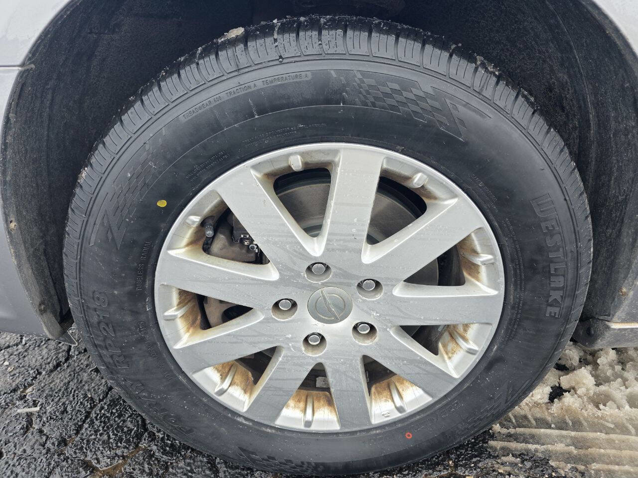 Used 2016 Chrysler Town & Country Touring image 28