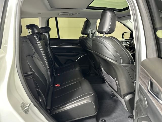 Used 2023 Jeep Grand Cherokee 4WD 4xe image 27