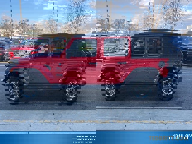 Used 2021 Jeep Wrangler Unlimited Sahara w/ Cold Weather Group image 4