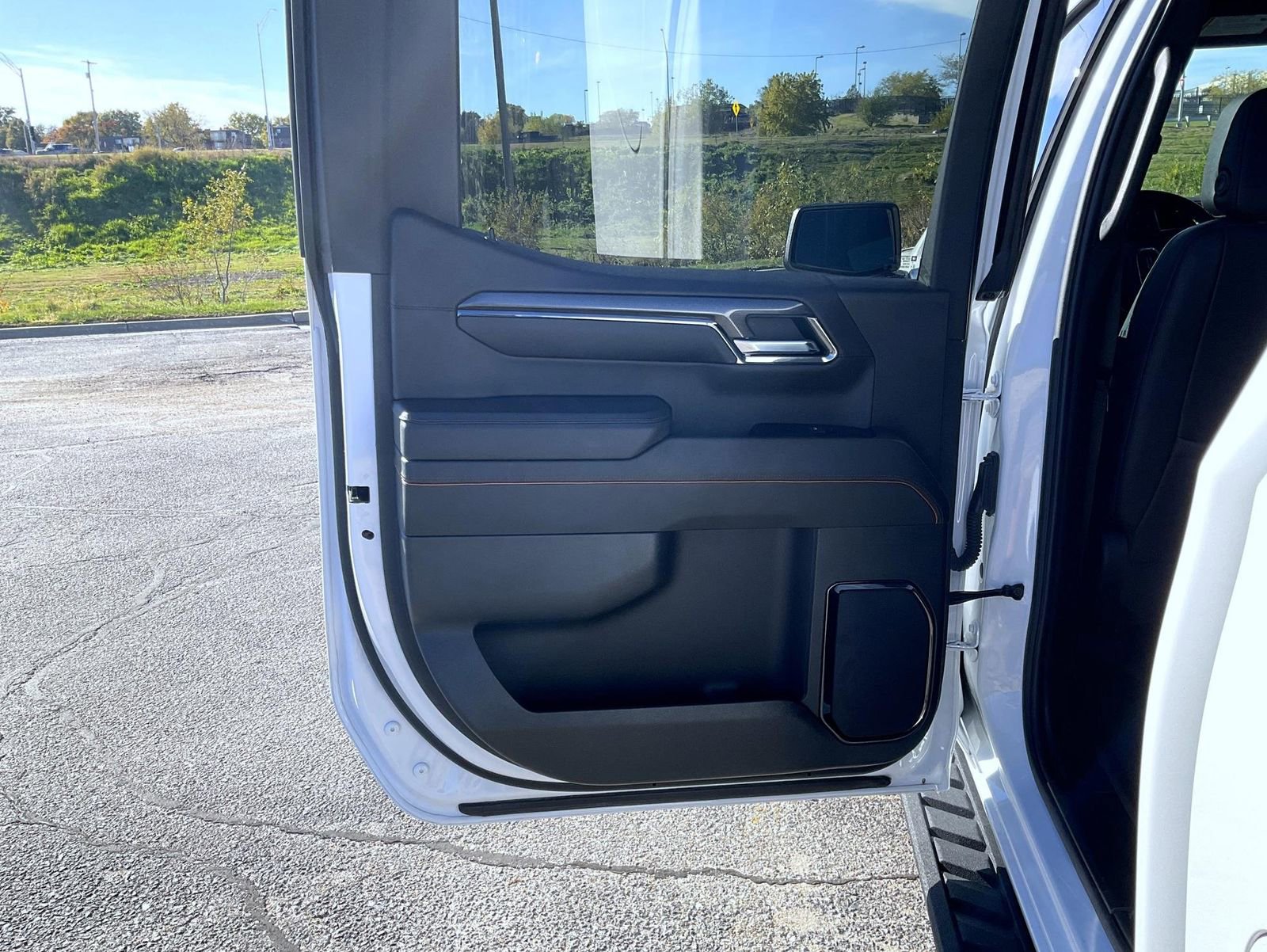 Certified 2024 GMC Sierra 1500 AT4 w/ Technology Package image 20