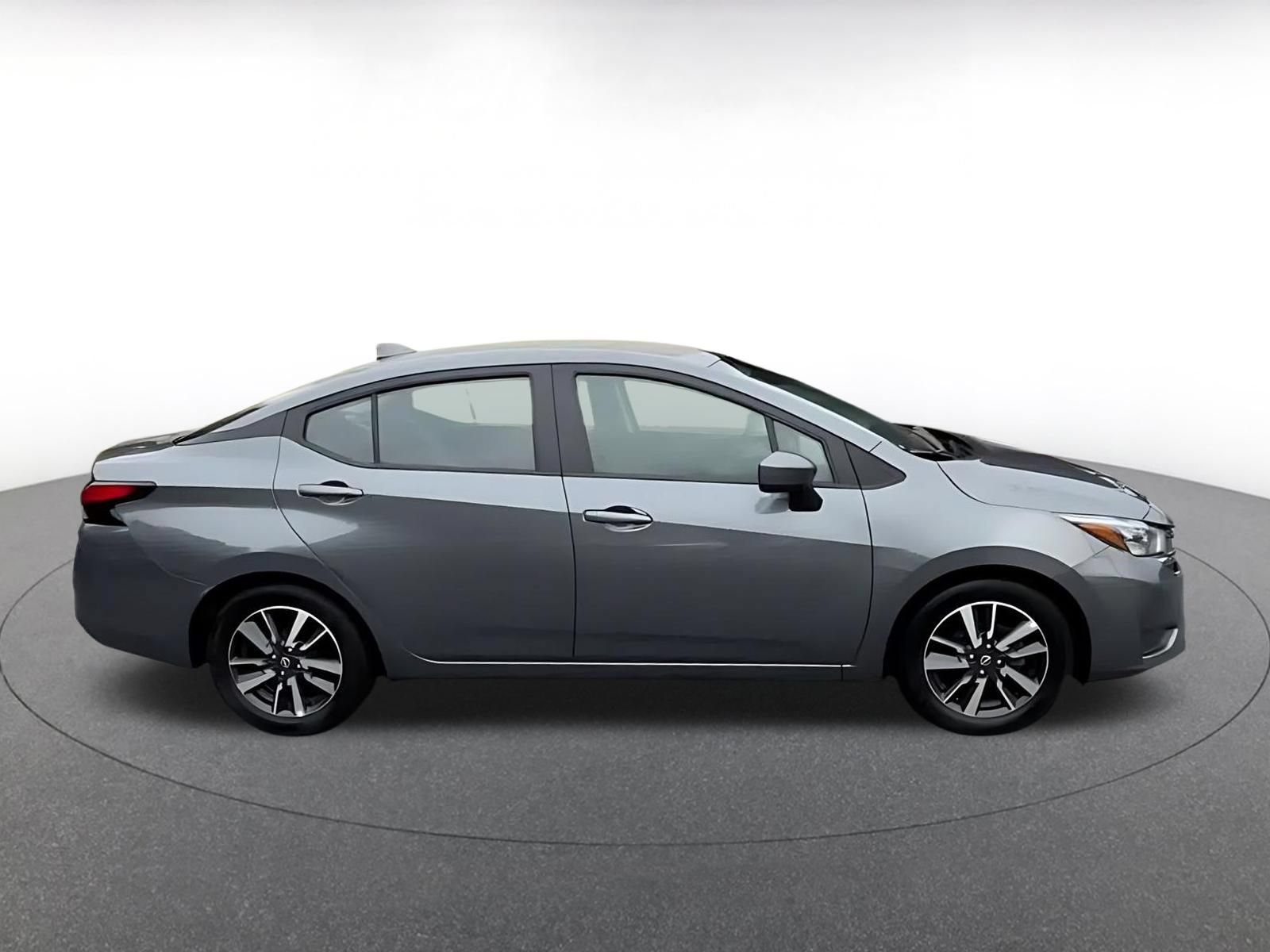 Used 2025 Nissan Versa SV FWD image 16