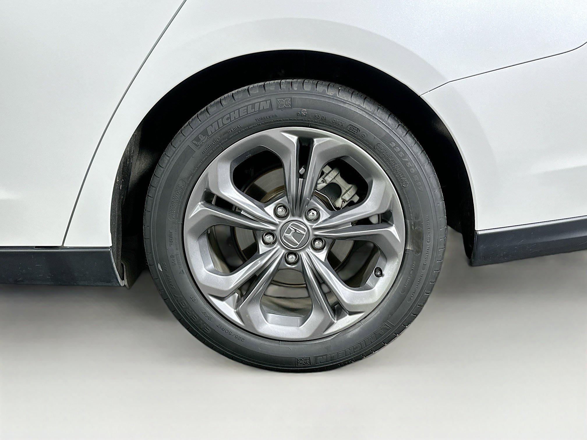 Used 2024 Honda Accord EX image 11