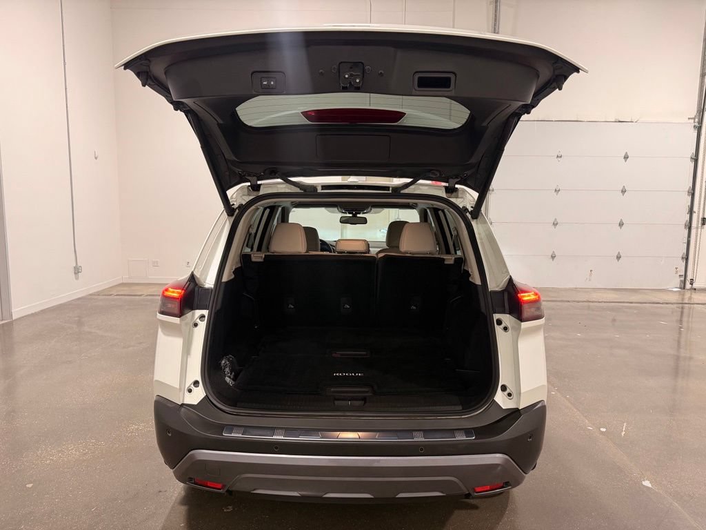 Used 2023 Nissan Rogue SL w/ SL Premium Package FWD image 9