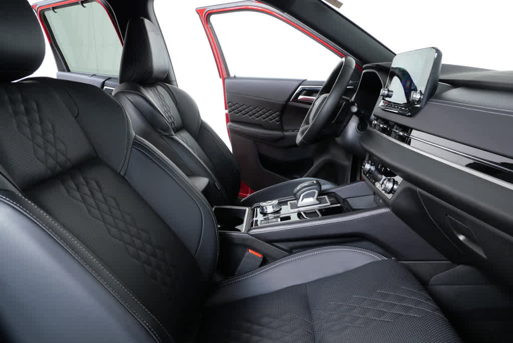 Used 2024 Mitsubishi Outlander SEL Black Edition image 21